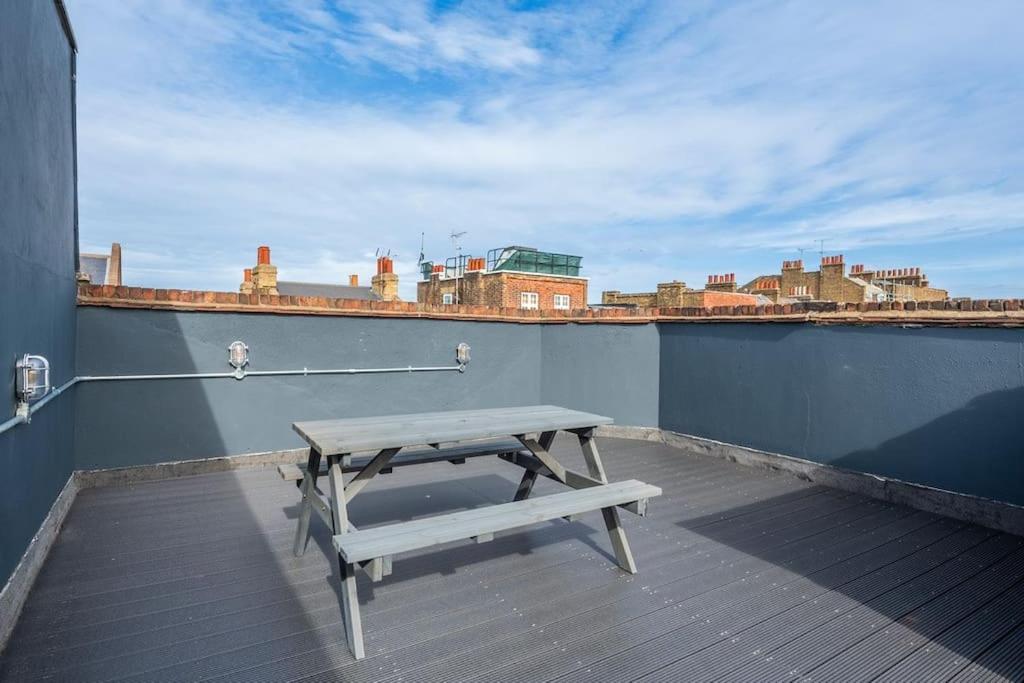 Spacious Home On Chapel Market London Bagian luar foto