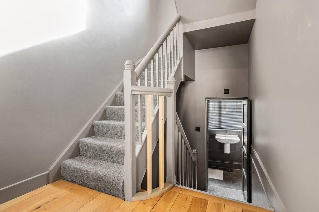 Spacious Home On Chapel Market London Bagian luar foto