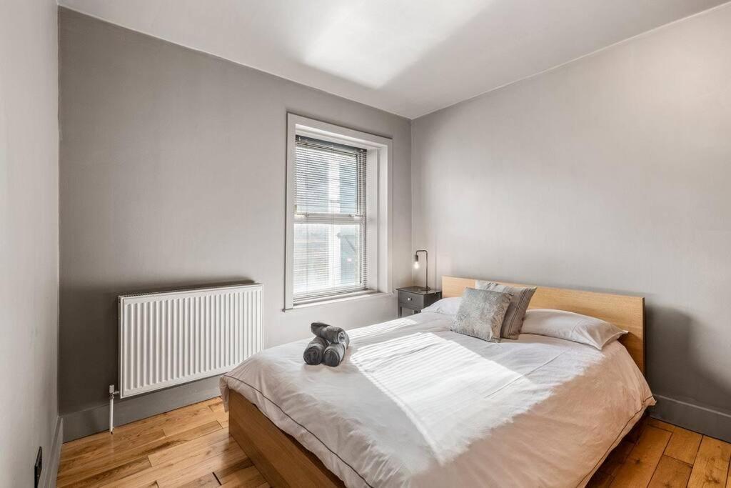 Spacious Home On Chapel Market London Bagian luar foto