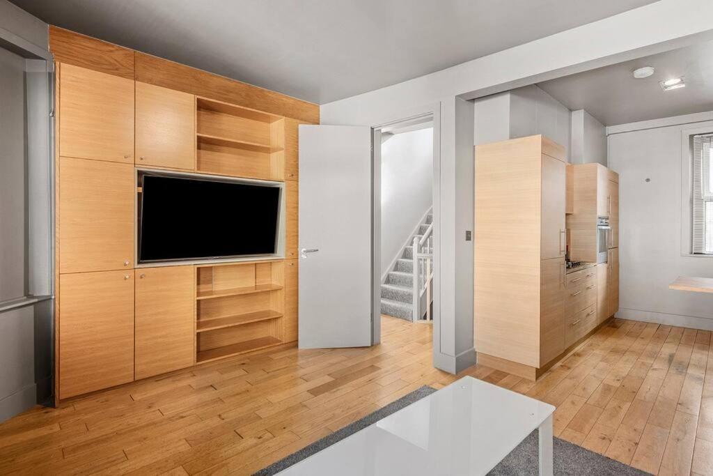 Spacious Home On Chapel Market London Bagian luar foto