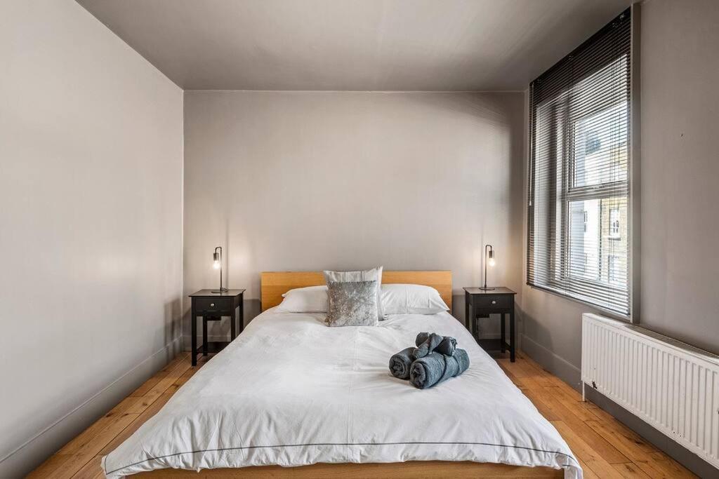 Spacious Home On Chapel Market London Bagian luar foto